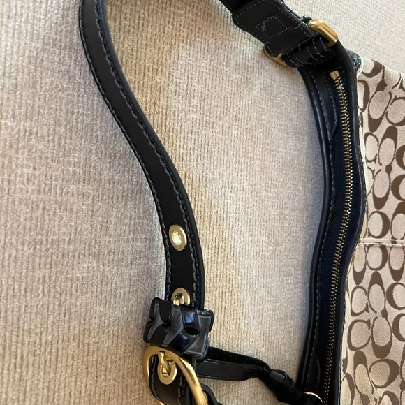 Coach Bag - Classic color and C monogram - Picture 7 of 11